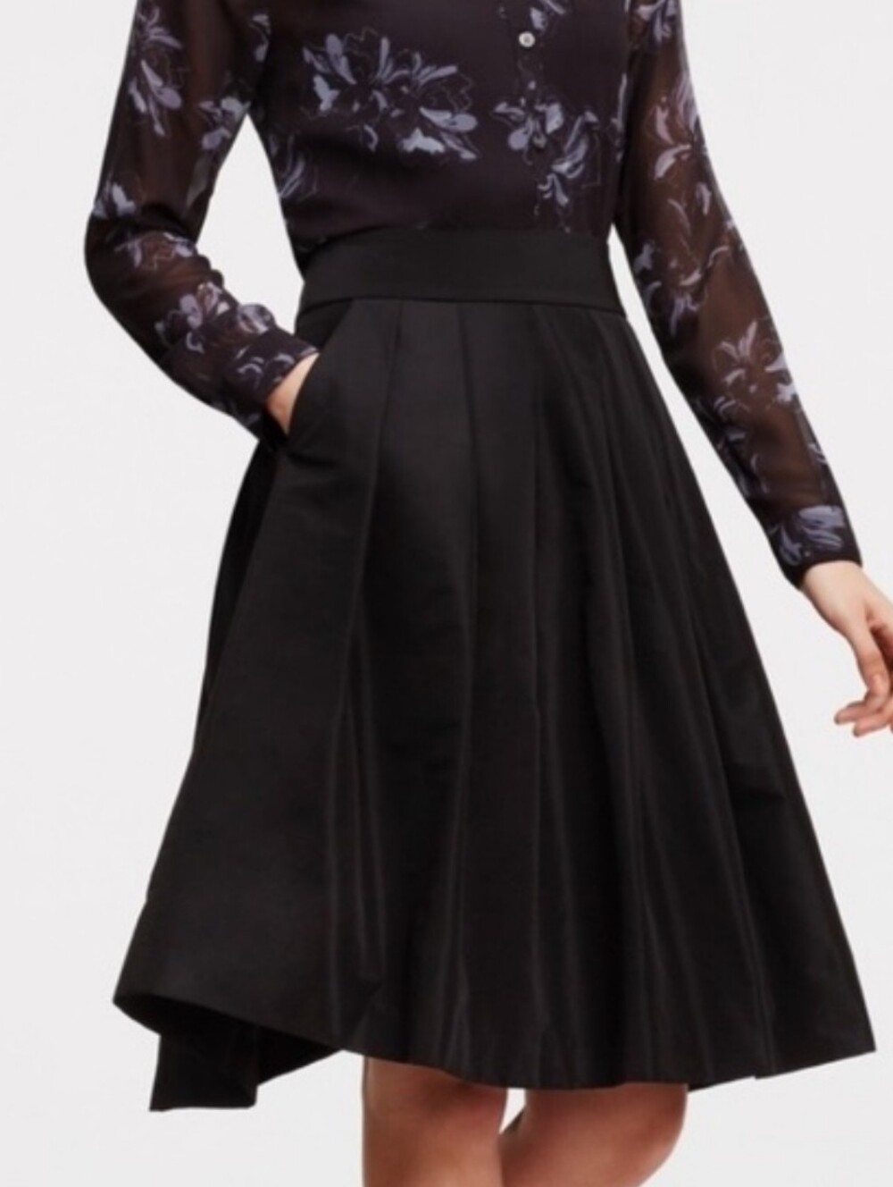 Ann Taylor Black Pleated Taffeta Skirt Size 12